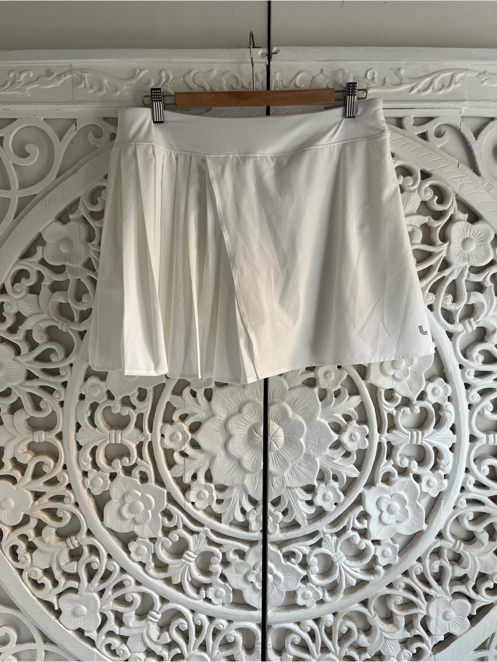 Lolë White Pleated Golf Tennis Athletic Skort Size Medium